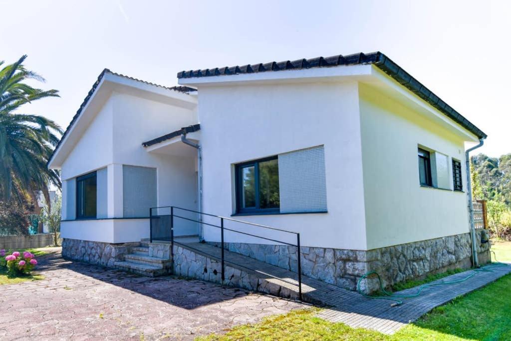Santoña ¡Nuevo! Espectacular Casa En La Playa De Berriaヴィラ エクステリア 写真